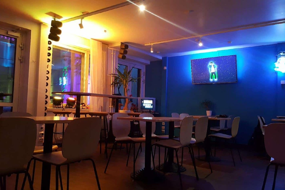 DeLorean Cocktail Bar Jyväskylä