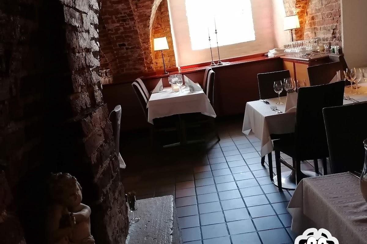 Raatihuoneen Kellari Pori